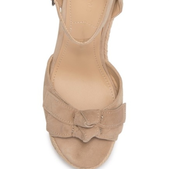 Kendall & Kylie – Gwenn Wedge Size 9 - Picture 4 of 5